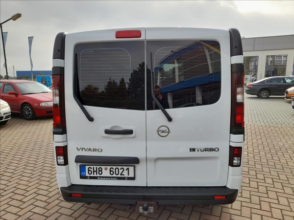 Opel - Vivaro.jpg