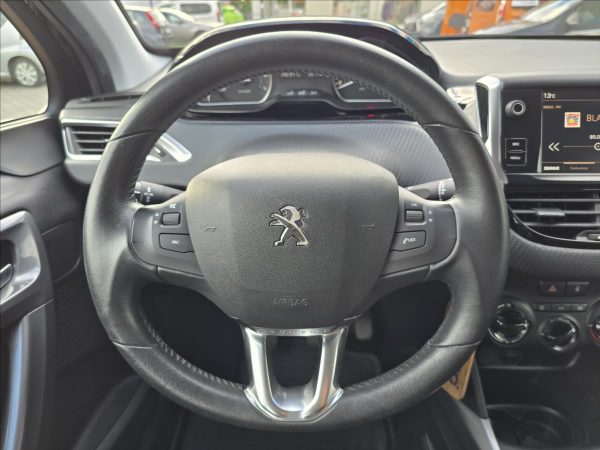 Peugeot - 2008.jpg