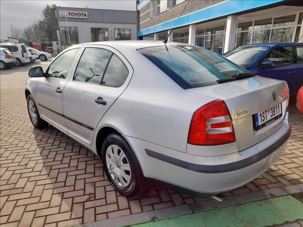 Škoda - Octavia.jpg