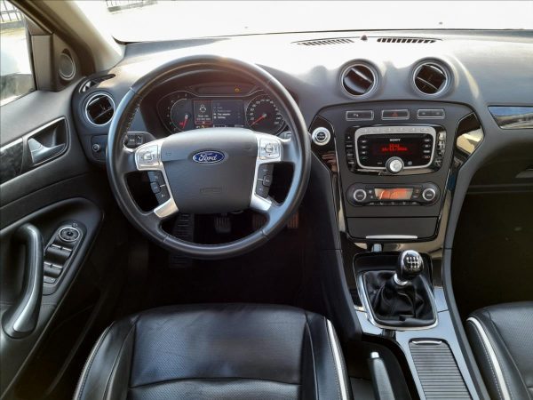 Ford - Mondeo.jpg