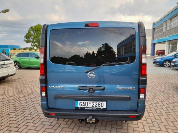 Opel - Vivaro.jpg