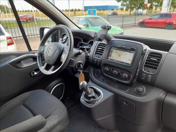 Opel - Vivaro.jpg