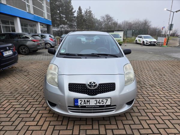 Toyota - Yaris.jpg